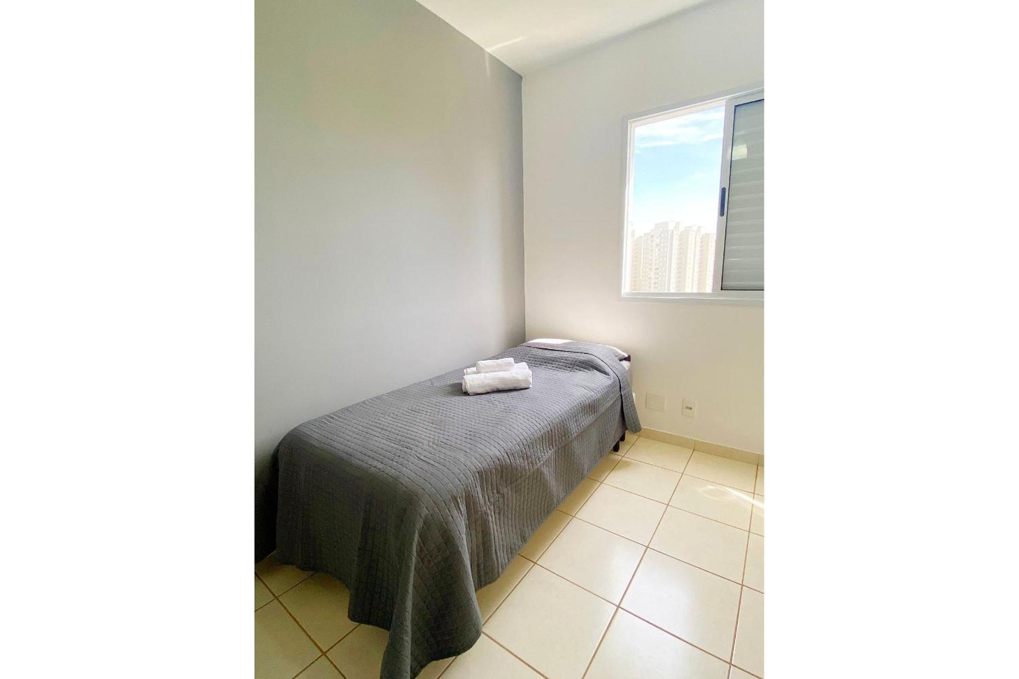 Apto Com 2 Quartos Prox Ao Rib Shopping. Wifi + Ac Lägenhet Ribeirão Preto Exteriör bild